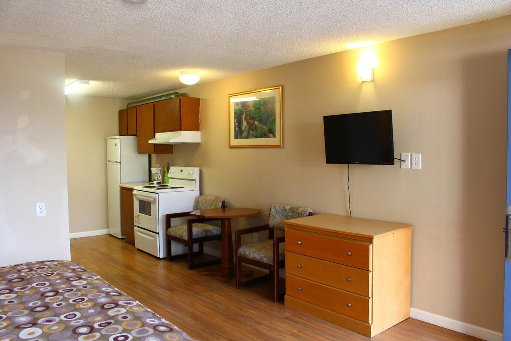 Days Inn By Wyndham Lakewood South Tacoma Quarto foto